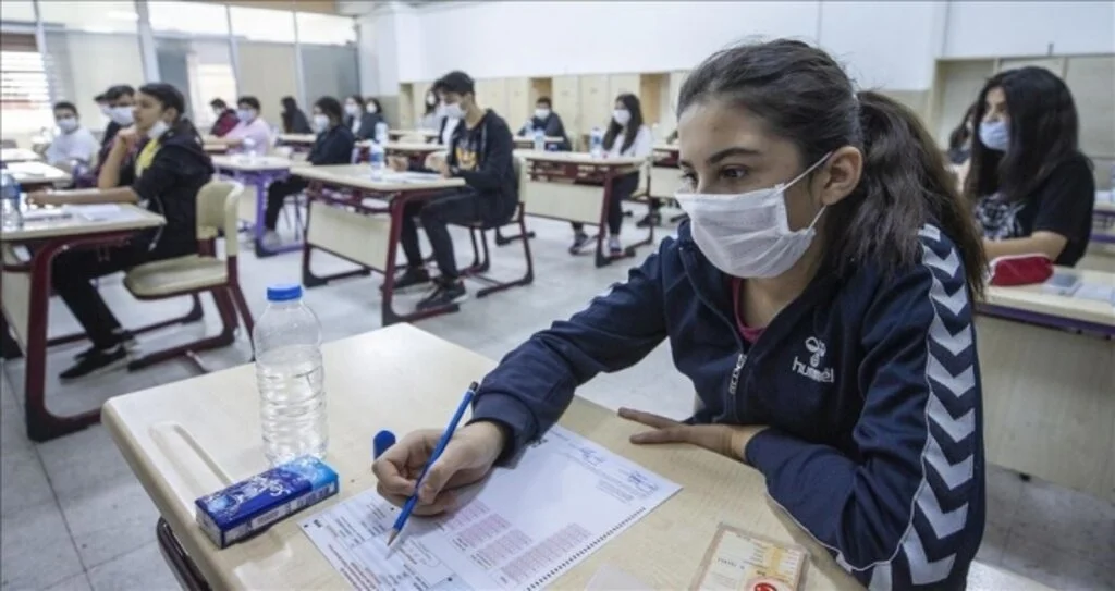 Milli Eğitim Bakanı Selçuk: LGS kapsamındaki merkezi sınavda soru iptali olmadı