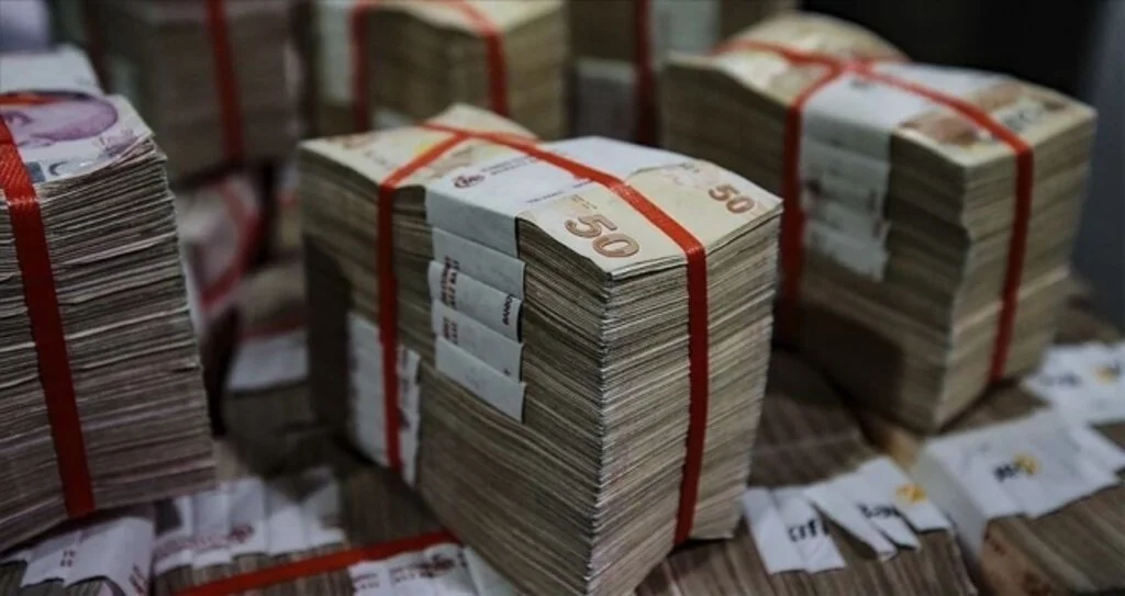 Salgından etkilenen 1.750 kadına 1 milyon 250 bin liralık mikro kredi desteği