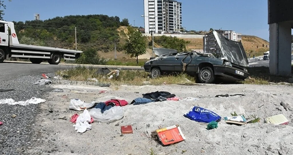 Samsun'da inşaatın bahçesine devrilen otomobilin sürücüsü yaralandı