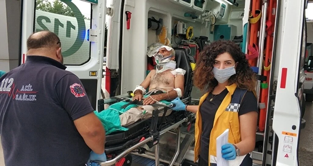 Samsun'da motosikletle otomobil çarpıştı: 2 yaralı