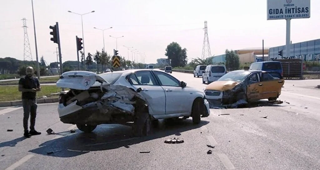 Samsun'da trafik kazası: 3 yaralı