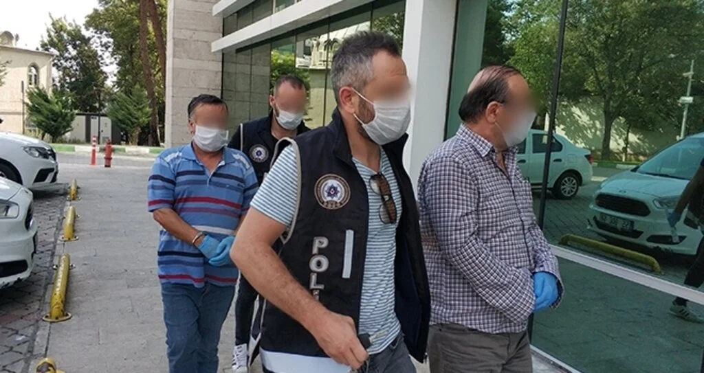 Tarihi eser kaçakçılığından 2 kişi adliyeye sevk edildi
