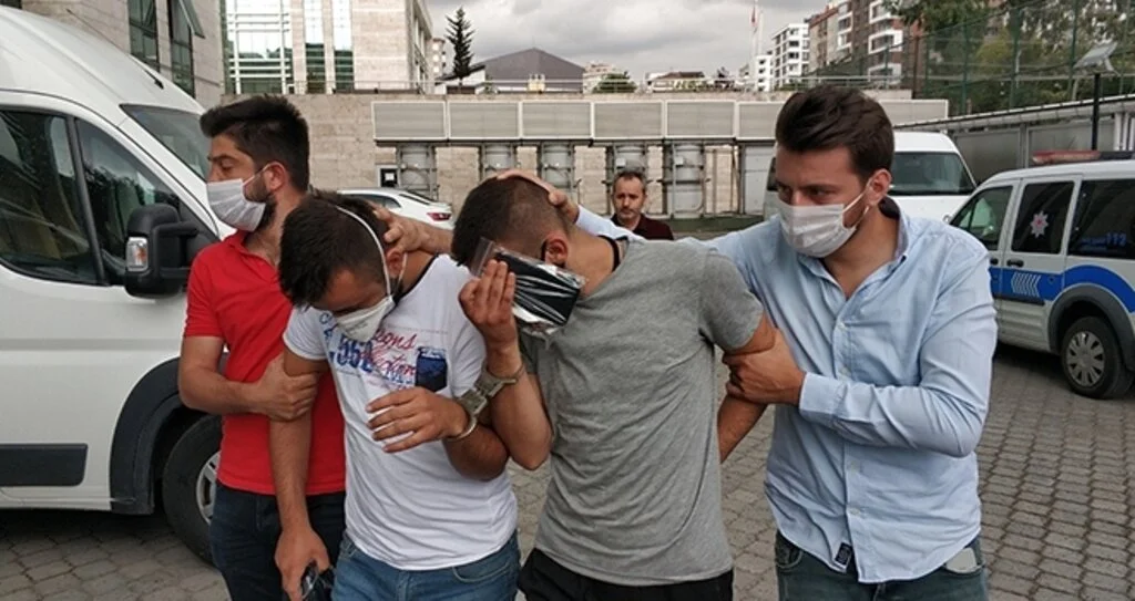 Uyuşturucu ticaretinden 2 kişiye adli kontrol