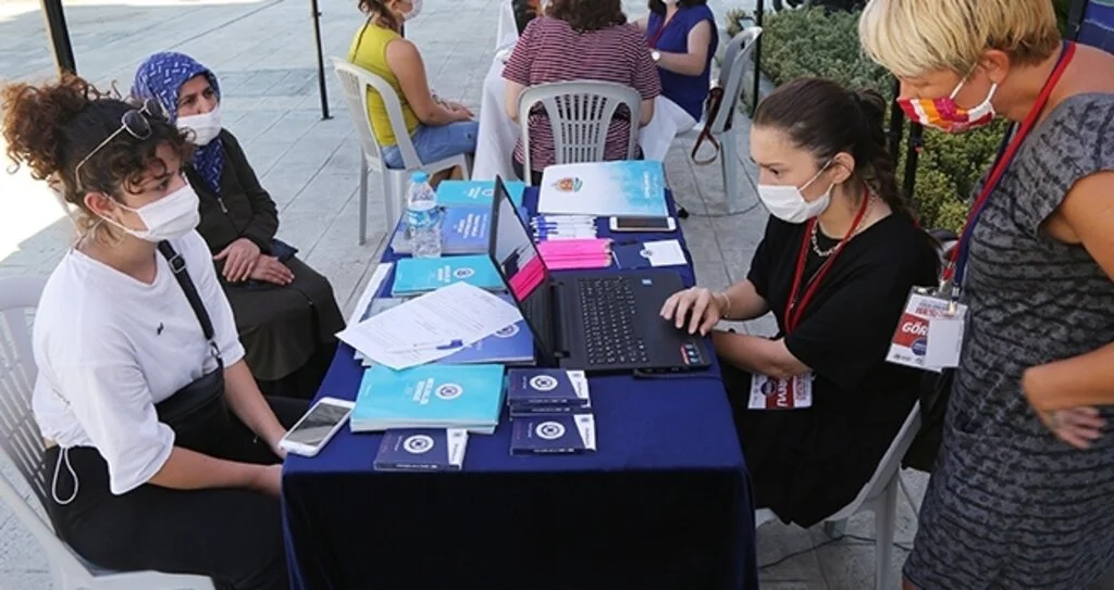 Atakum Belediyesi'nden üniversite adaylarına destek