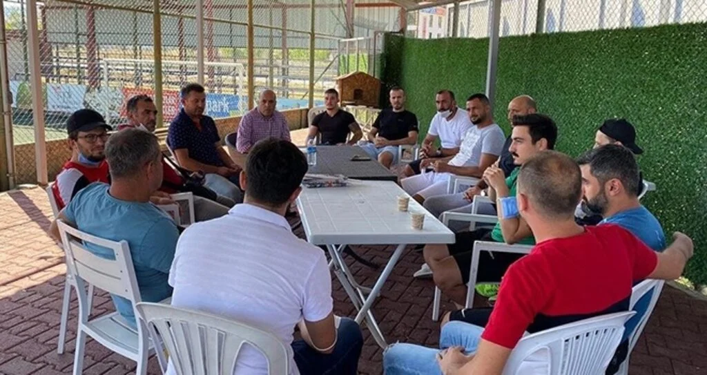 Atakum Belediyespor Kulübü Başkanı Tuğrul Öngel'den Sezon Öncesi Toplantı