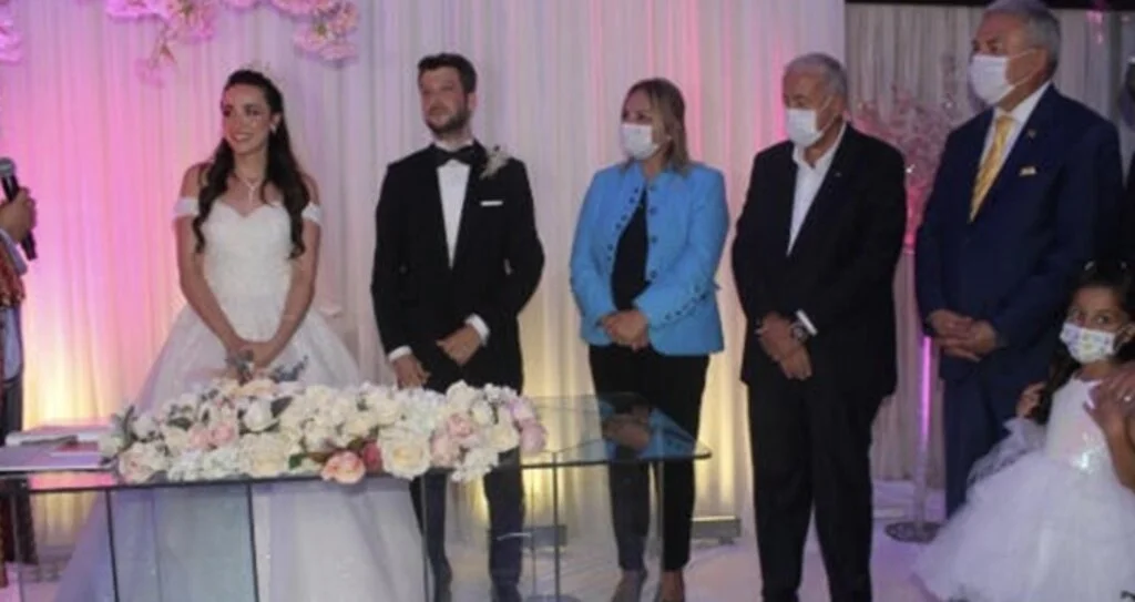 Çobanoğlu ve Yaşar Ailelerinin mutlu günü