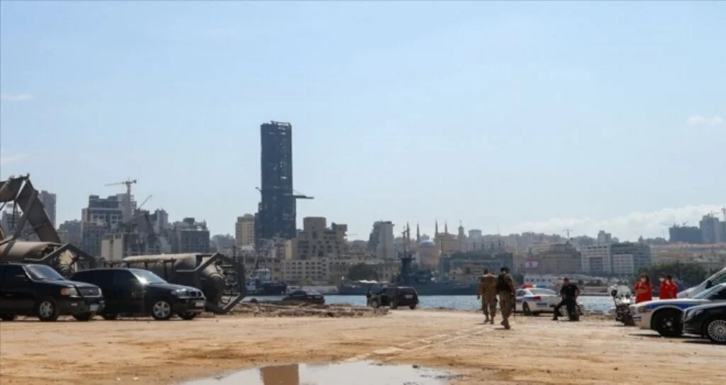 Dünya ülkeleri, tarihi felaketlerden birini yaşayan Lübnan'ın yardımına koştu