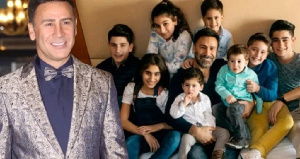 İzzet Yıldızhan çocuklarına bayram harçlığı olarak çeyrek taktı