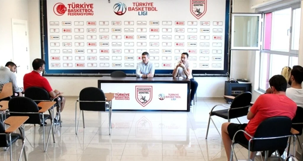 Samsun'da basketbol zirvesi!