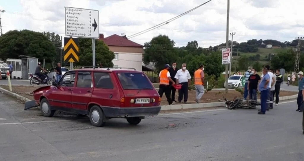 Samsun'da otomobil ile motosiklet çarpıştı: 2 yaralı