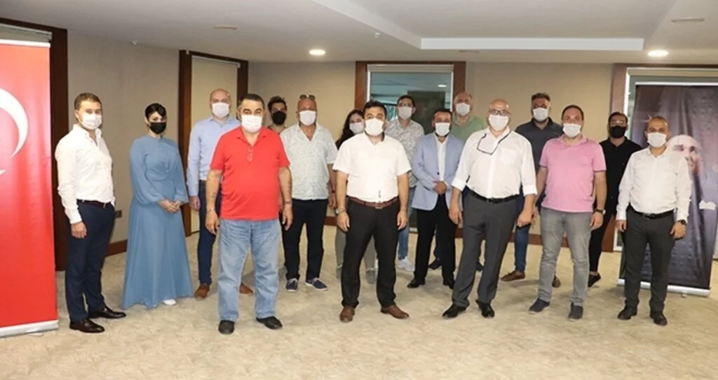 SAMTİAD'da bayrak değişimi