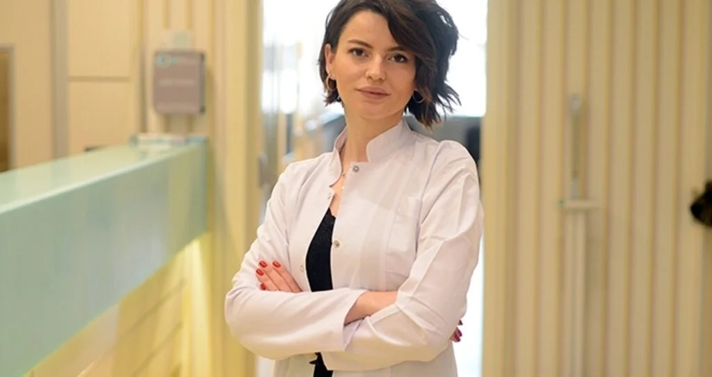 Sorduğu sorular çocuğun dil gelişimini besliyor