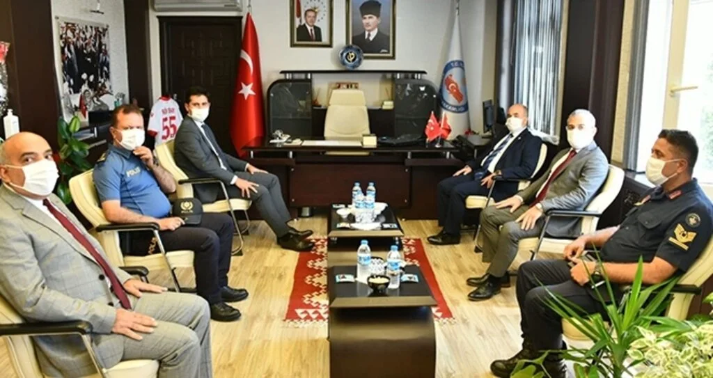 Vali Dağlı Kavak’ta hizmet ve projeleri inceledi