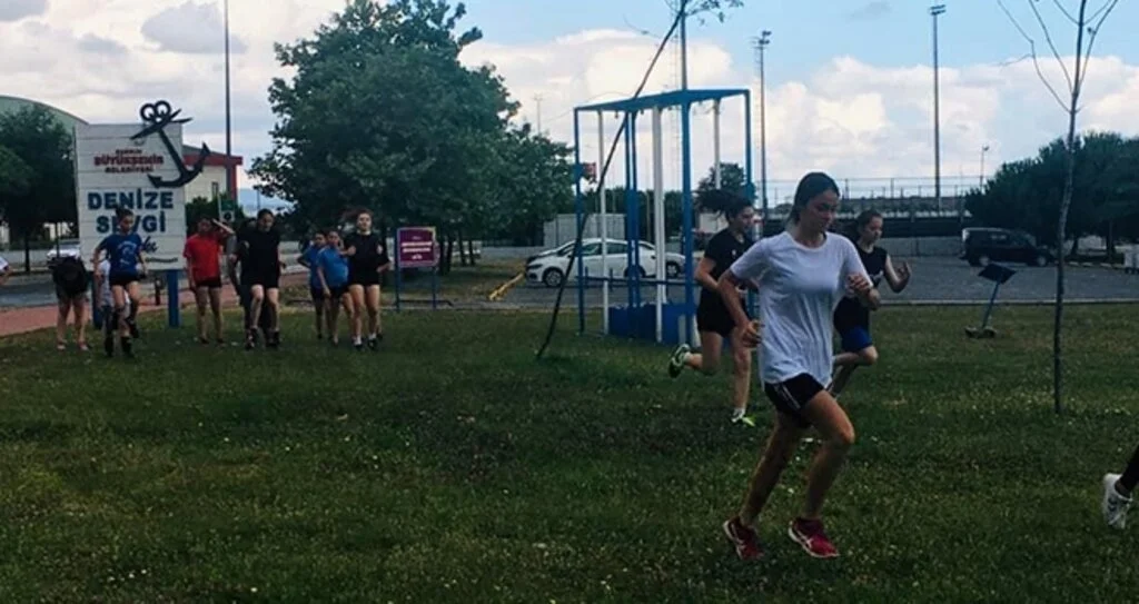 Voleybolcular Form Tutuyor