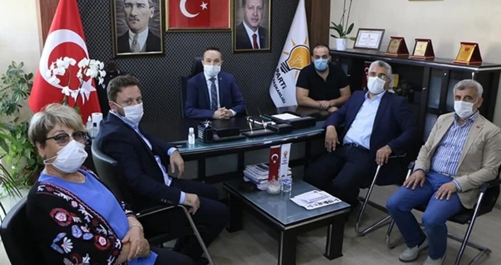 AK Parti Atakum'da görev dağılımı yapıldı