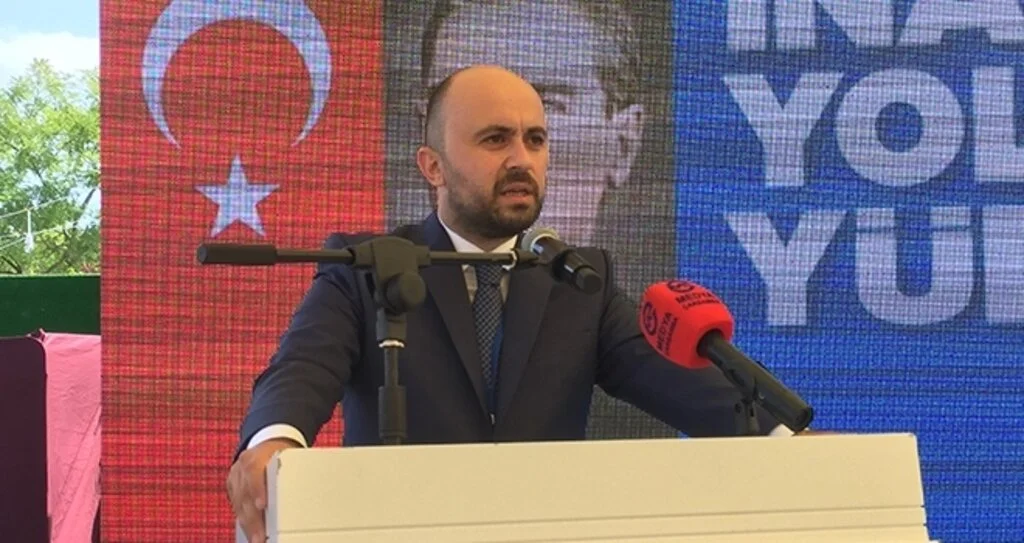 AK Parti Çarşamba’da Taner Özden güven tazeledi