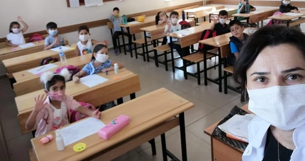 Amasya Elmaları Van'da Eğitim Gören Öğrenvcilere Ulaştı