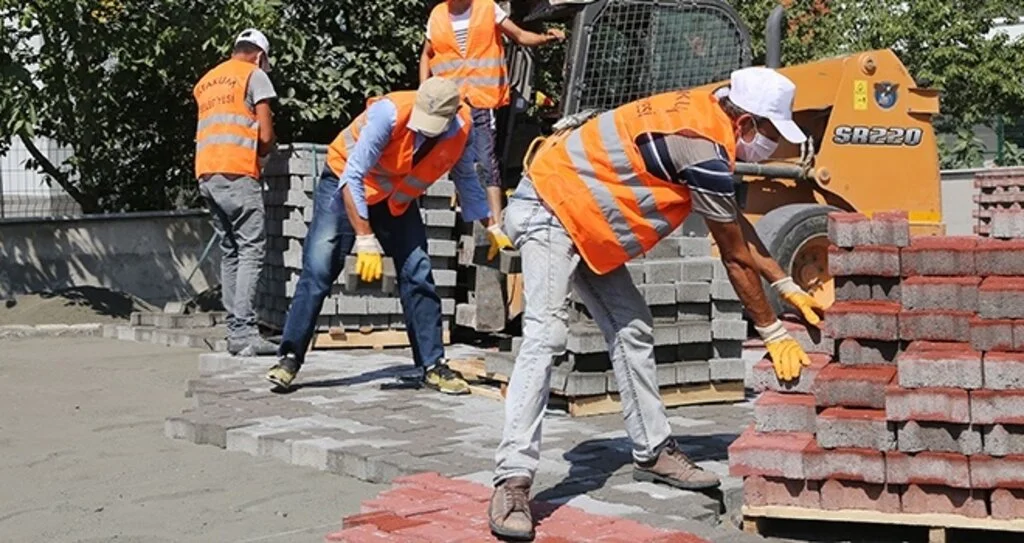 Atakum'dan taş parke atağı  