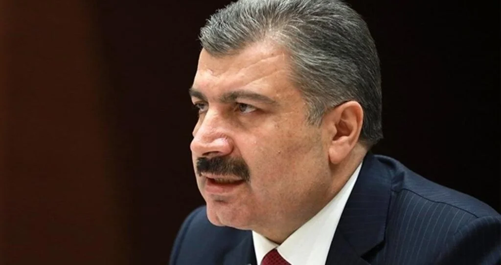 Bakan Koca'dan uyarı: Aynı anda iki virüsle savaşmayalım