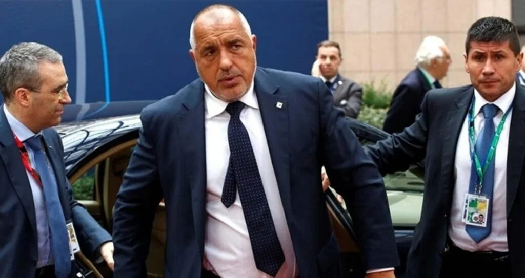 Başbakan’ı izleyen ajan ölü bulundu