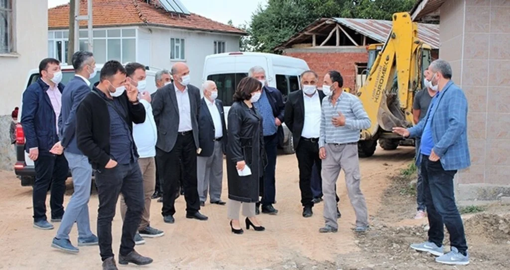 Başkan Özel sorunları dinledi 