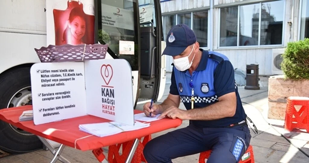 Büyükşehir personeli kan bağışladı