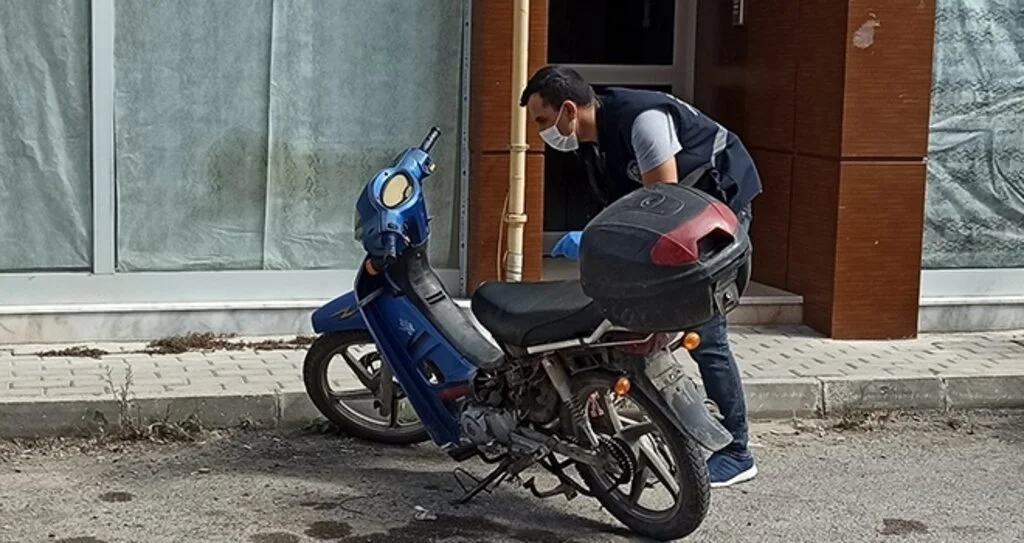 Çalıntı motosiklet terk edilmiş halde bulundu