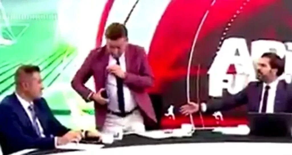 Canlı Yayını Terketti: Bir Daha Seninle Aynı Programa Çıkmam