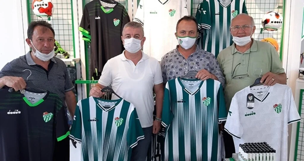 Çarşambaspor Store'ye Ziyaretçi Akını