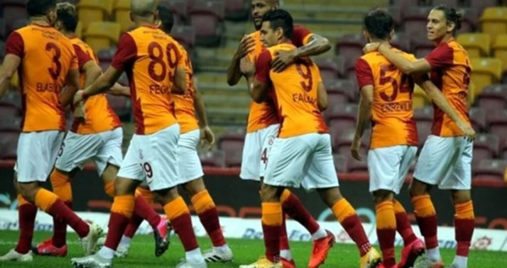Galatasaray, futbolcuların maaş indirimiyle toplam 83 milyon TL tasarruf yaptı