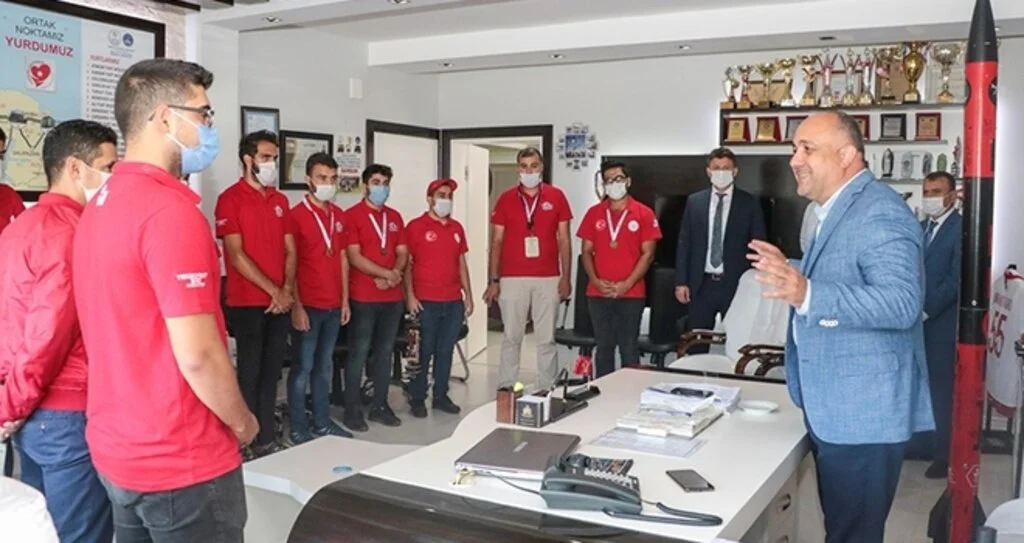 Gençlik ve Spor İl Müdürü İsmail Hakkı Kasapoğlu Şampiyonları Ağırladı