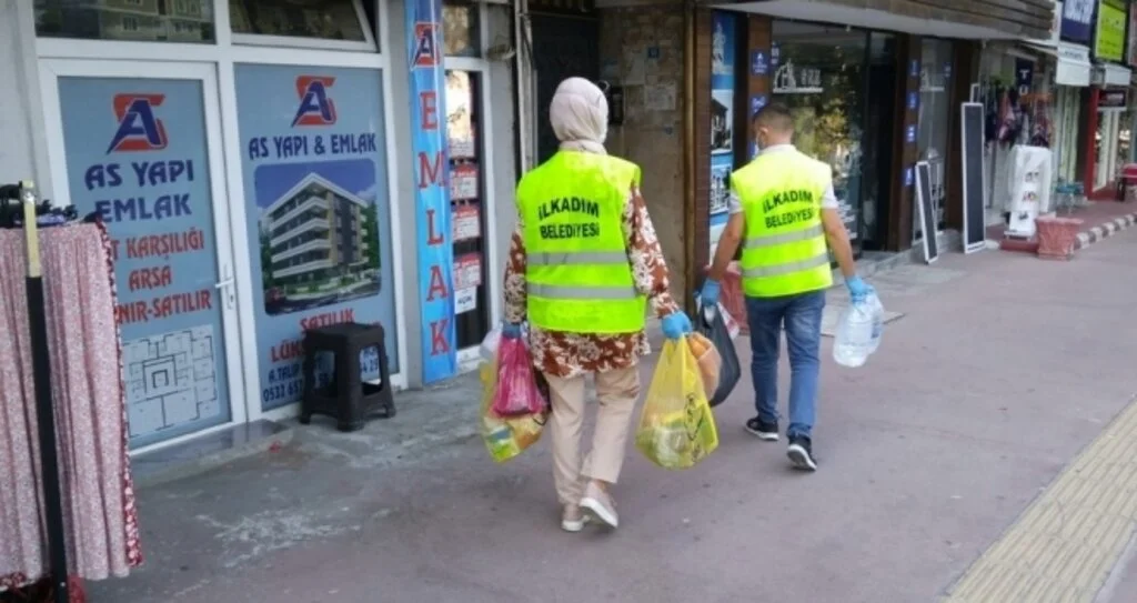 İlkadım'da Vefa Destek Grubu Yardıma Koşuyor