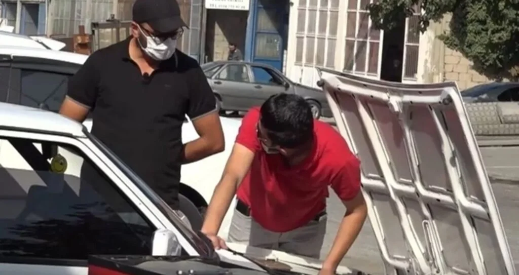 Koronavirüs için sosyal deney! 'Testim pozitif çıktı' dedi, dayak yemekten son anda kurtuldu