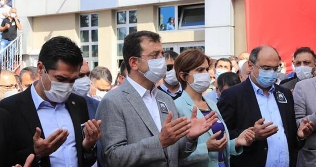 Kovid-19 nedeniyle hayatını kaybeden İSTAÇ AŞ Genel Müdürü Canlı'nın cenazesi defnedildi