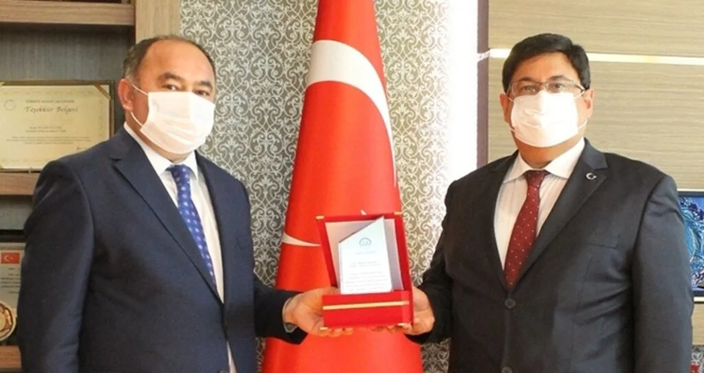 Samsun Cumhuriyet Başsavcılığınca cami ve Kur'an kurslarına 40 ton boya desteği
