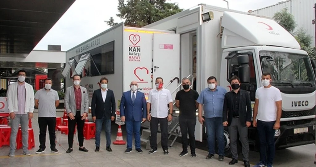 Samsun'da İş İnsanlarından Kızılay'a Kan Bağışı