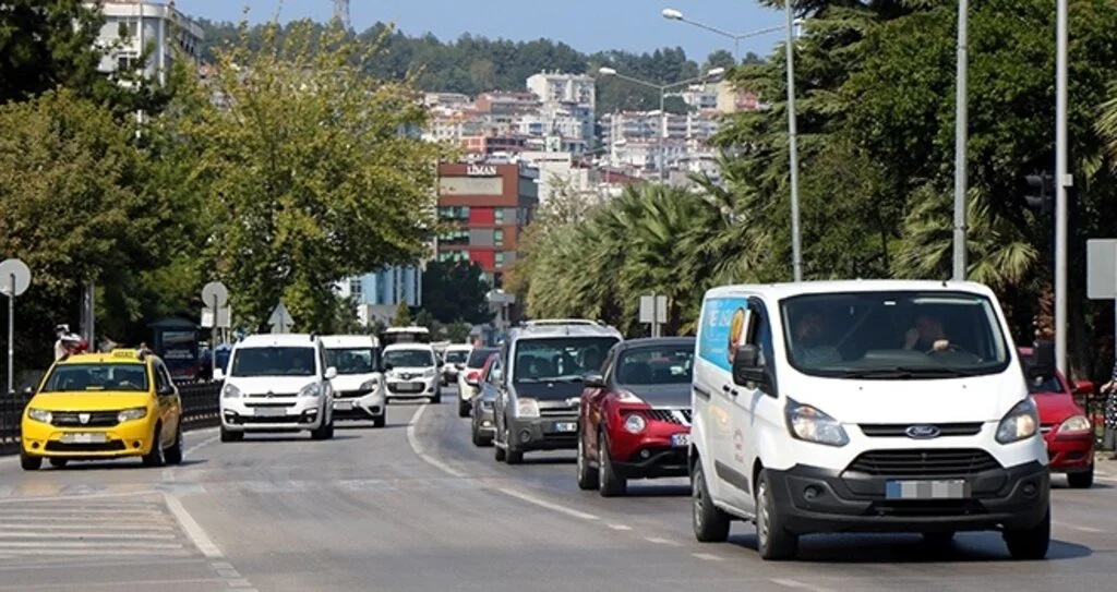 Samsun’da trafiğe kaydı yapılan her 2 araçtan 1’i beyaz renk