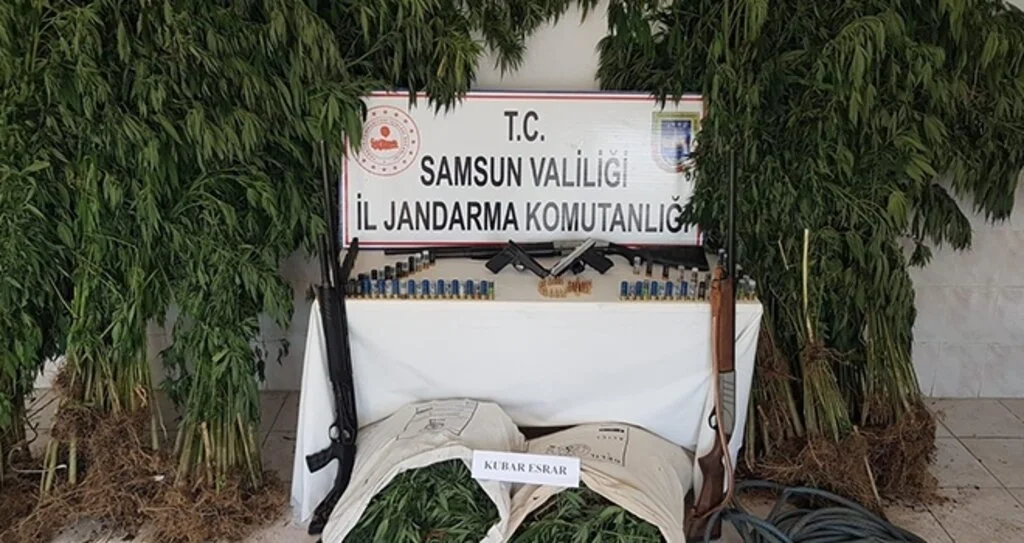 Samsun'da uyuşturucu operasyonunda 3 şüpheli yakalandı