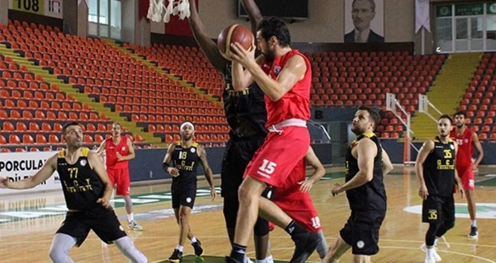 Samsunspor Basketbol Başkent'te moral depoladı