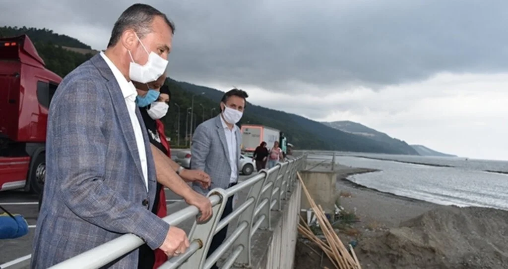 Yakakent'te deniz kıyısına Mantı evi