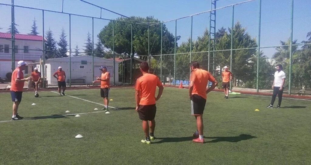 Yolsporlu Antrenörlere Gelişim Eğitimi