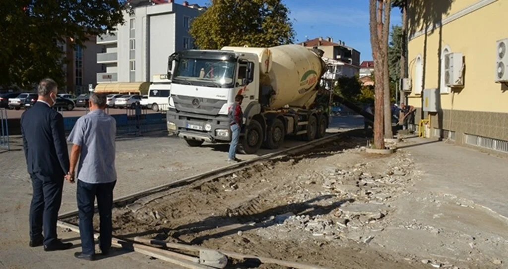 19 Mayıs Belediyesi’nden ‘Merkez Camisi’ne çevre düzenlemesi