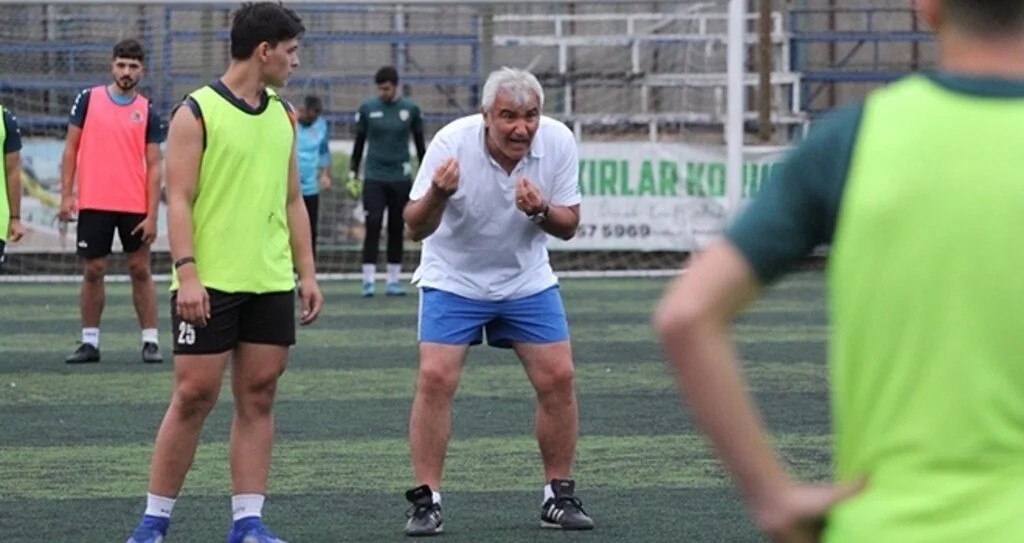 Antrenörler Eğitimden Geçti