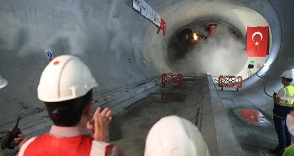 Başkan İmamoğlu: Metro Kredileri İçin İyi Sinyaller Alıyoruz