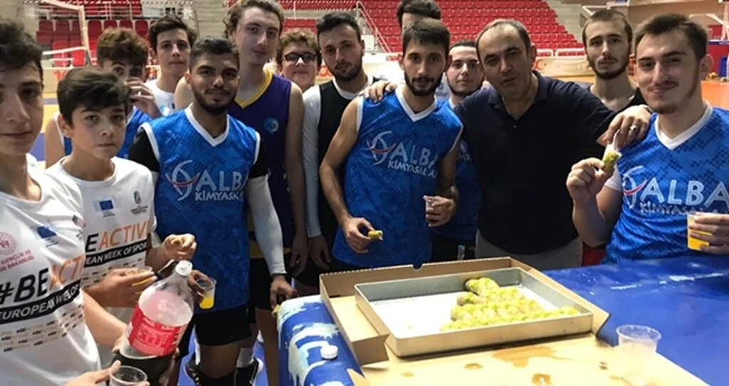 Başkan'dan Tatlı Ziyaret