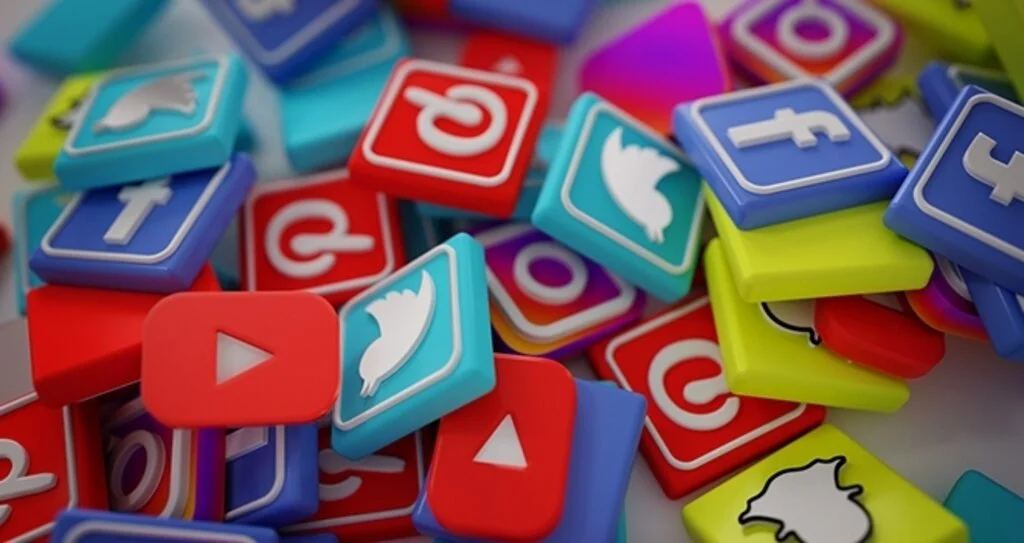 Ben ölünce Facebook hesabım da ölüyor mu?