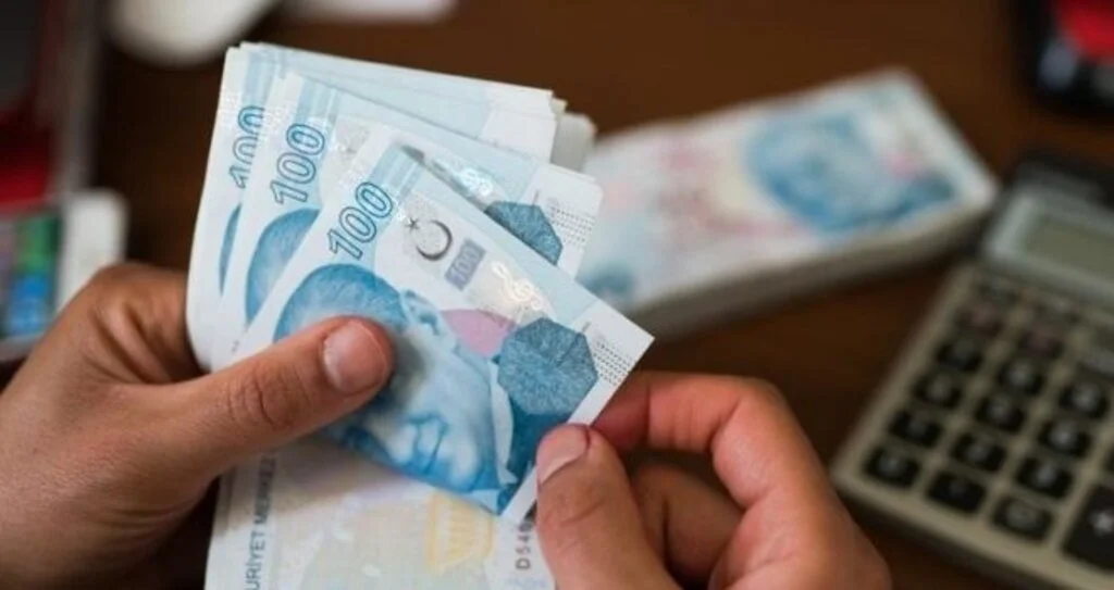 Bu haber emekli olmayı bekleyen milyonlarca kişiyi ilgilendiriyor