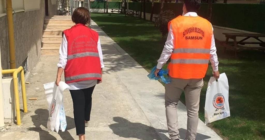 Büyükşehir engelli vatandaşların sorunlarını dinliyor