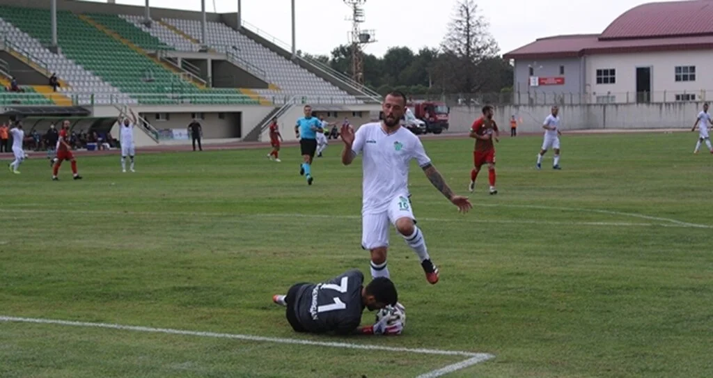 Çarşambaspor’un oyuncusu Kemal Sabri Bayraktar'dan Bir Gol Birde Penaltı