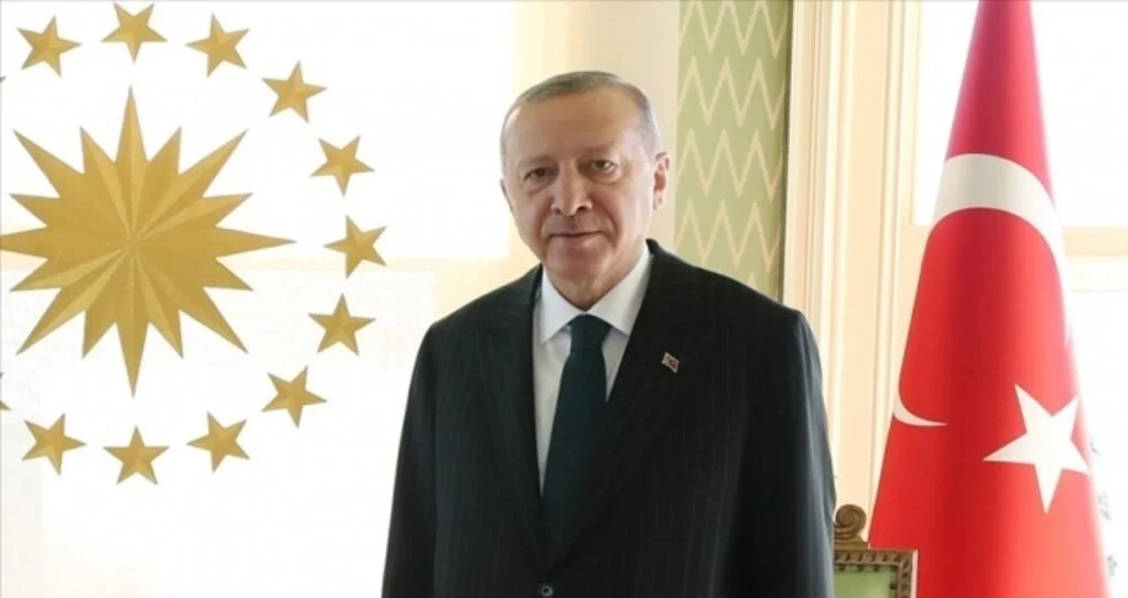 Cumhurbaşkanı Erdoğan, Fatih sondaj gemisini ziyaret etti